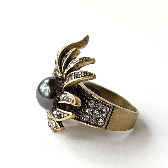 Signed HEIDI DAUS "Sublime Star" Black Statement Ring w/ Rhinestones Size 6.5 - Picture 3 of 12